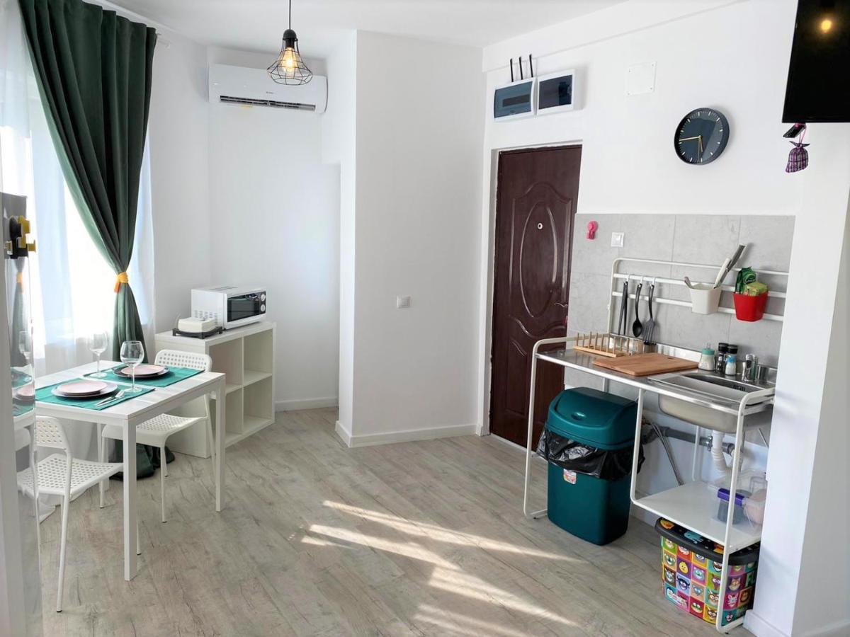 Old Town Apartment *